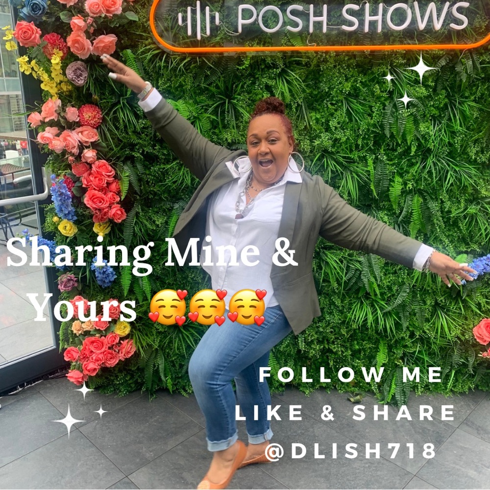 🗽@dlish718 Live from NYC 🏙️🗽 Sharing YOURS & Mine! Join me, Like, Share 🫶🏽 - Picture 7 of 17